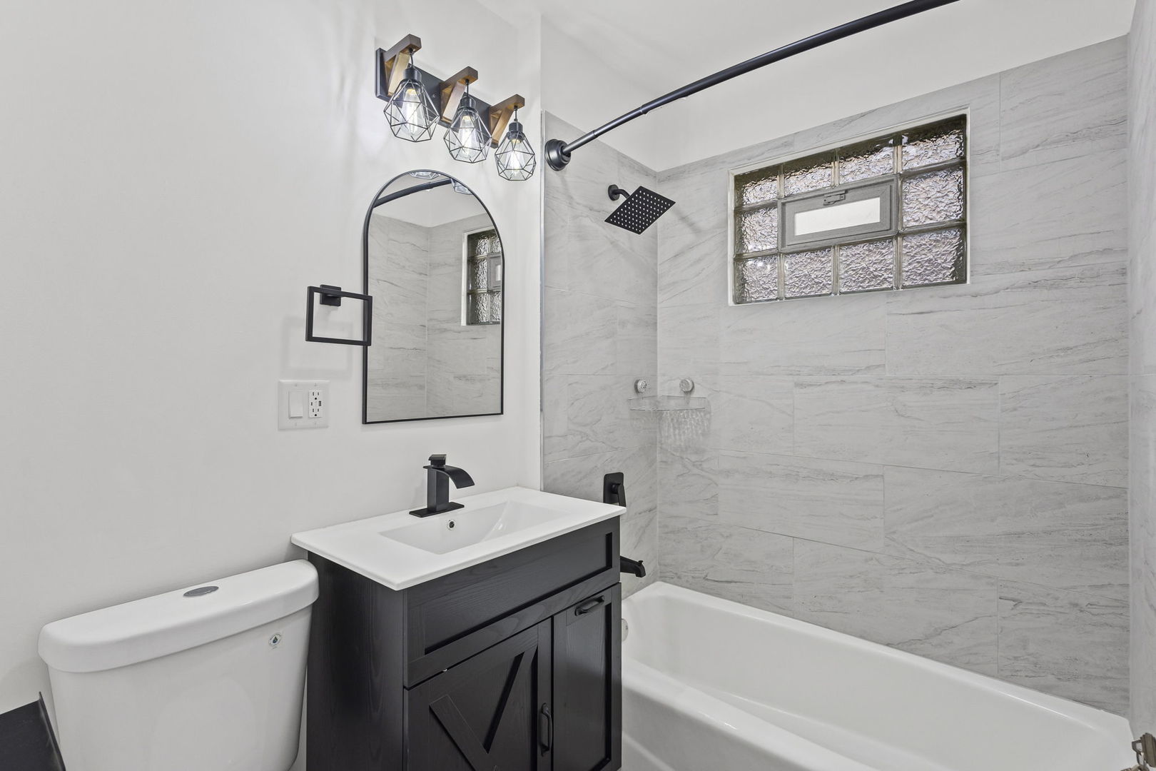 7809 South Peoria Street Chicago IL 60620