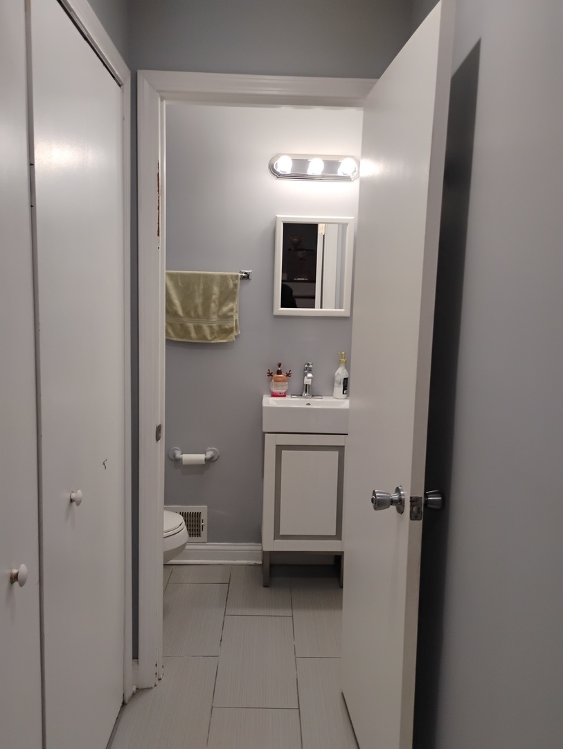 1011 North Keeler Avenue Chicago IL 60651