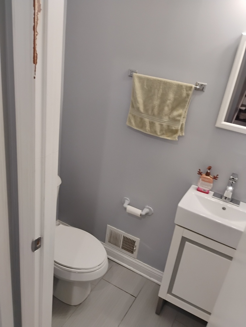 1011 North Keeler Avenue Chicago IL 60651