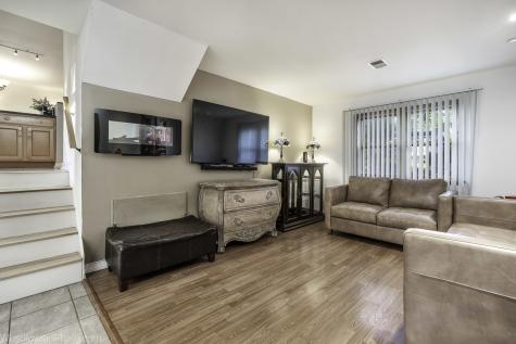 1408 South Fern Drive Mount Prospect IL 60056