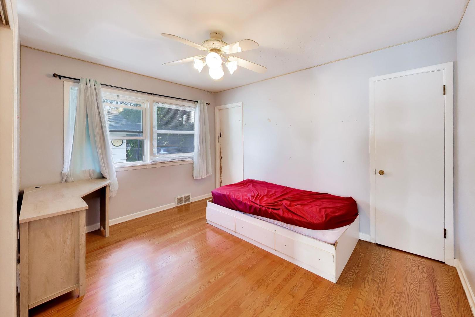 458 West Alma Street Elmhurst IL 60126