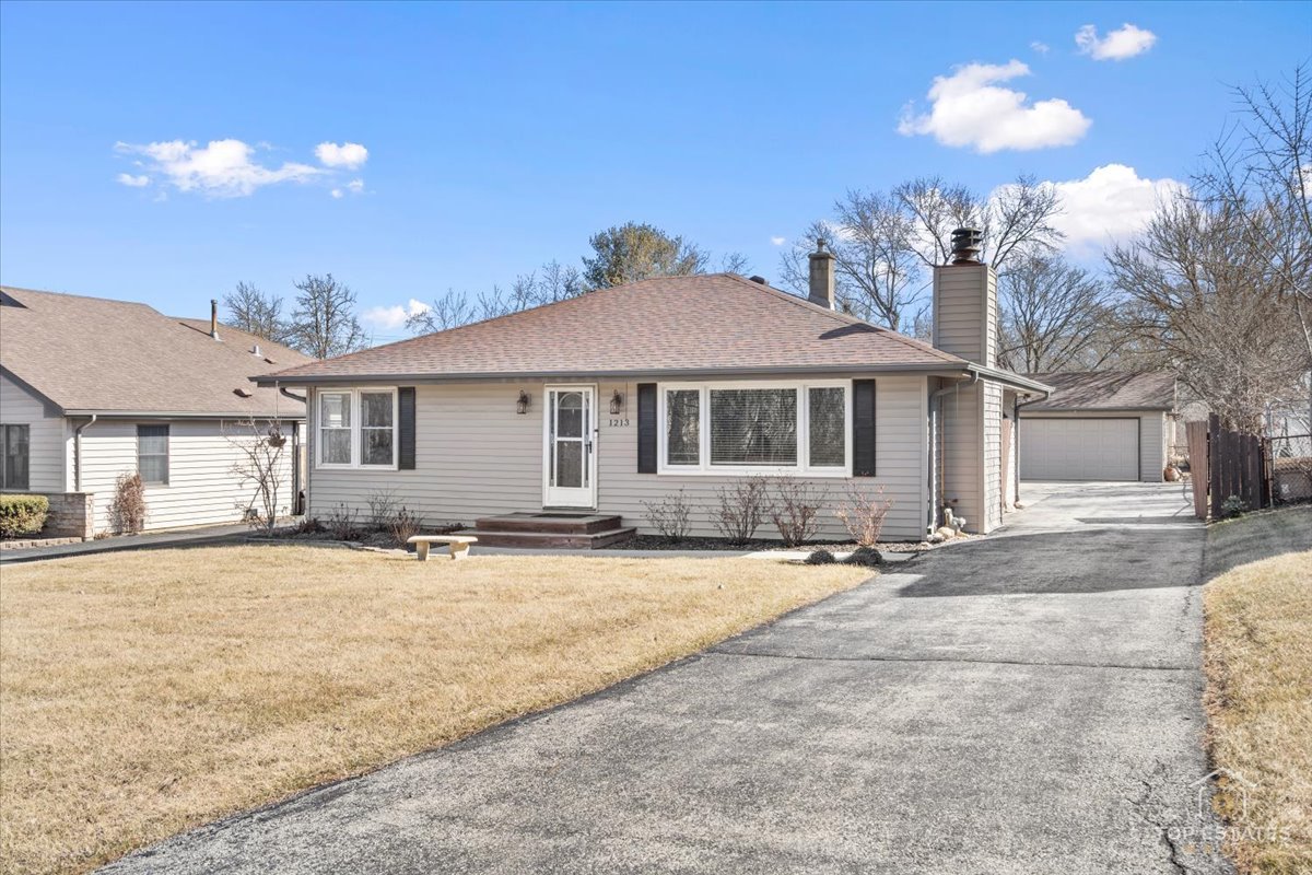 1213 Degener Avenue Elmhurst IL 60126