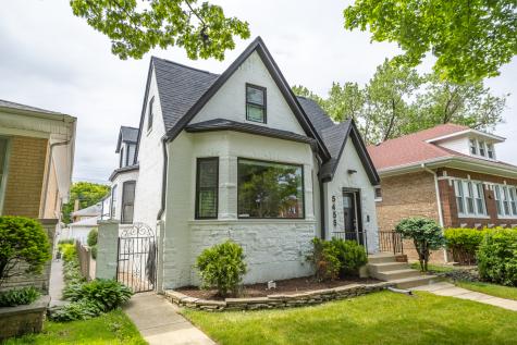 5455 West Roscoe Street Chicago IL 60641