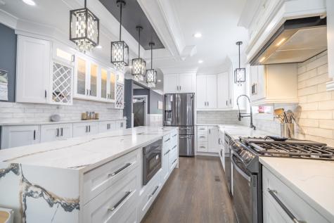 5455 West Roscoe Street Chicago IL 60641