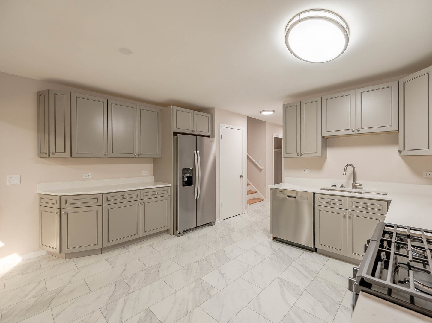 7104 Blackburn Avenue Downers Grove IL 60516