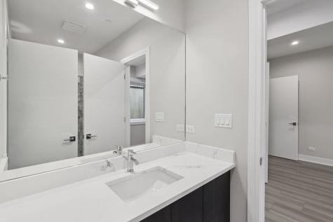 1744 Walnut Circle Northbrook IL 60062