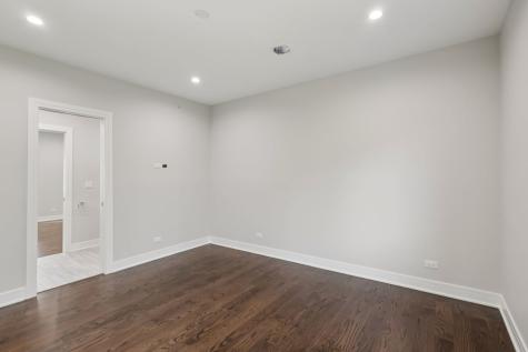 1744 Walnut Circle Northbrook IL 60062
