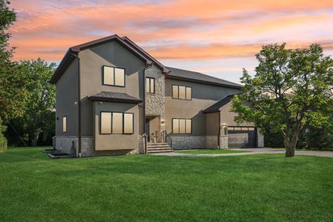 1744 Walnut Circle Northbrook IL 60062