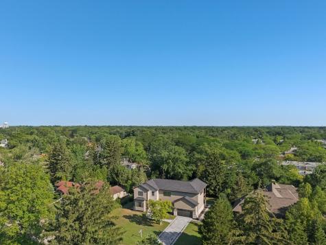 1744 Walnut Circle Northbrook IL 60062