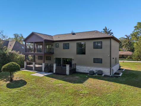 1744 Walnut Circle Northbrook IL 60062