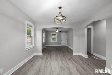 2519 29 1/2 Street Rock Island IL 61201