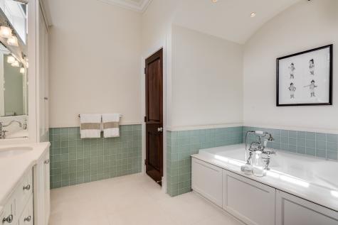 1838 North Burling Street Chicago IL 60614