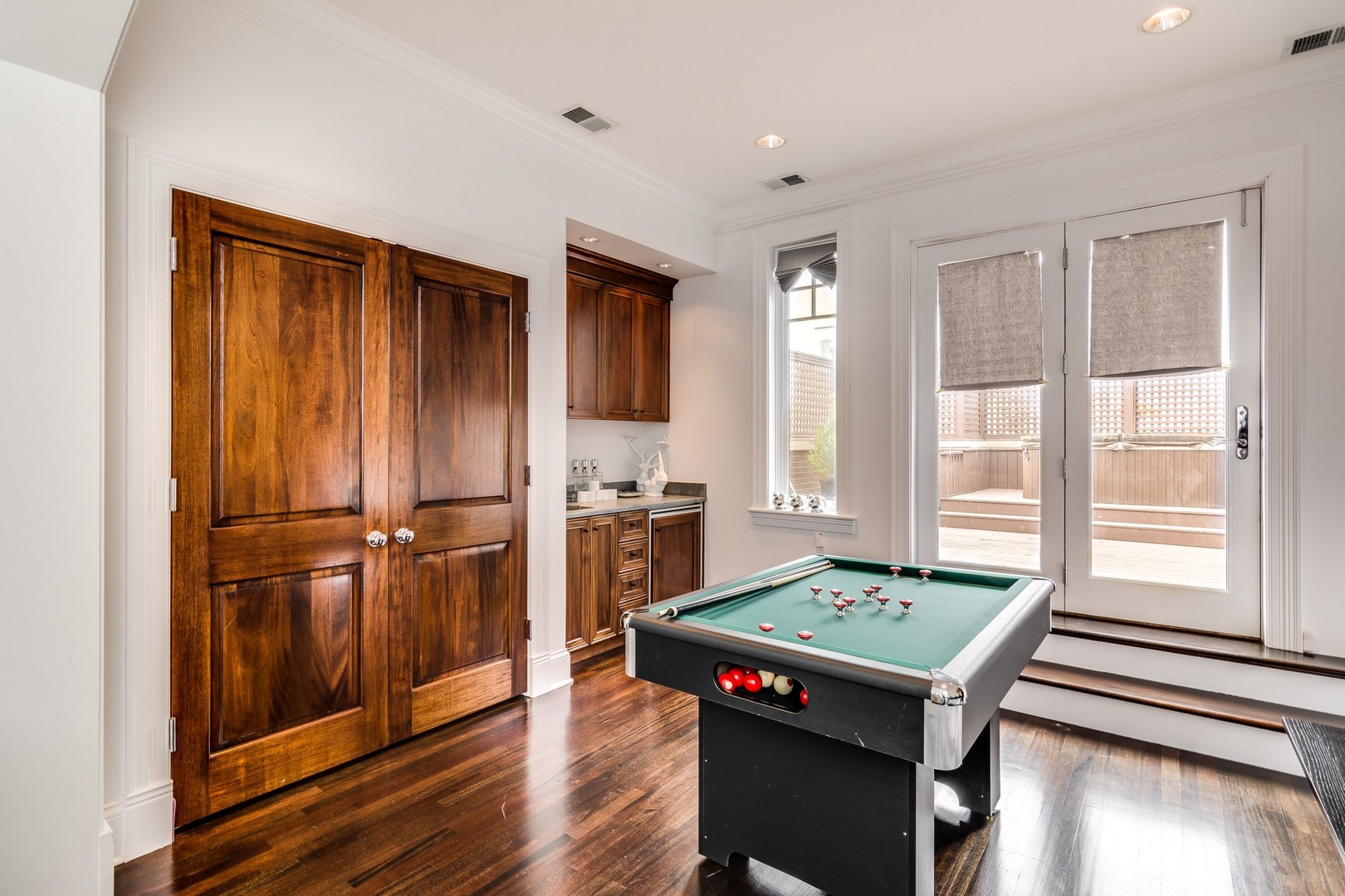 1838 North Burling Street Chicago IL 60614