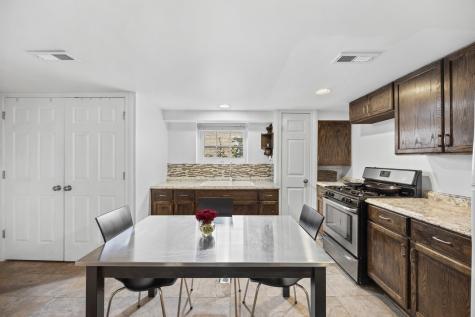 4906 West Argyle Street Chicago IL 60630