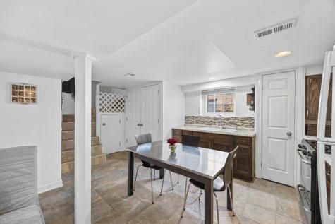 4906 West Argyle Street Chicago IL 60630