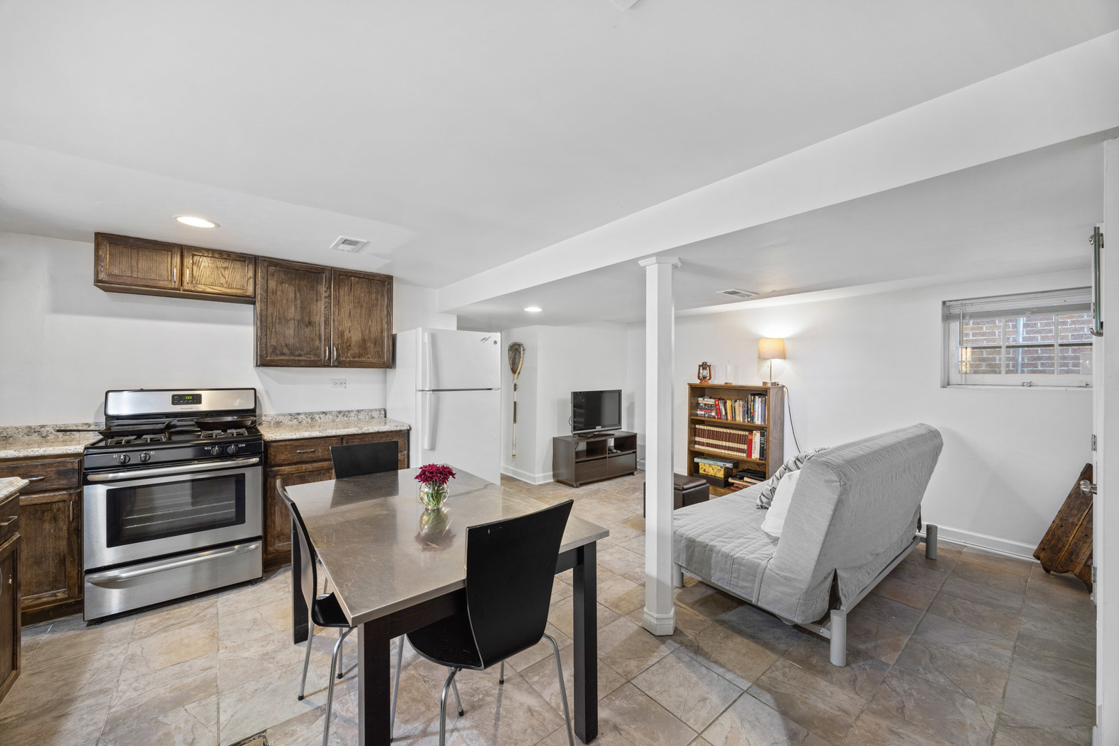 4906 West Argyle Street Chicago IL 60630