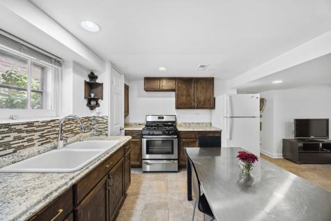 4906 West Argyle Street Chicago IL 60630