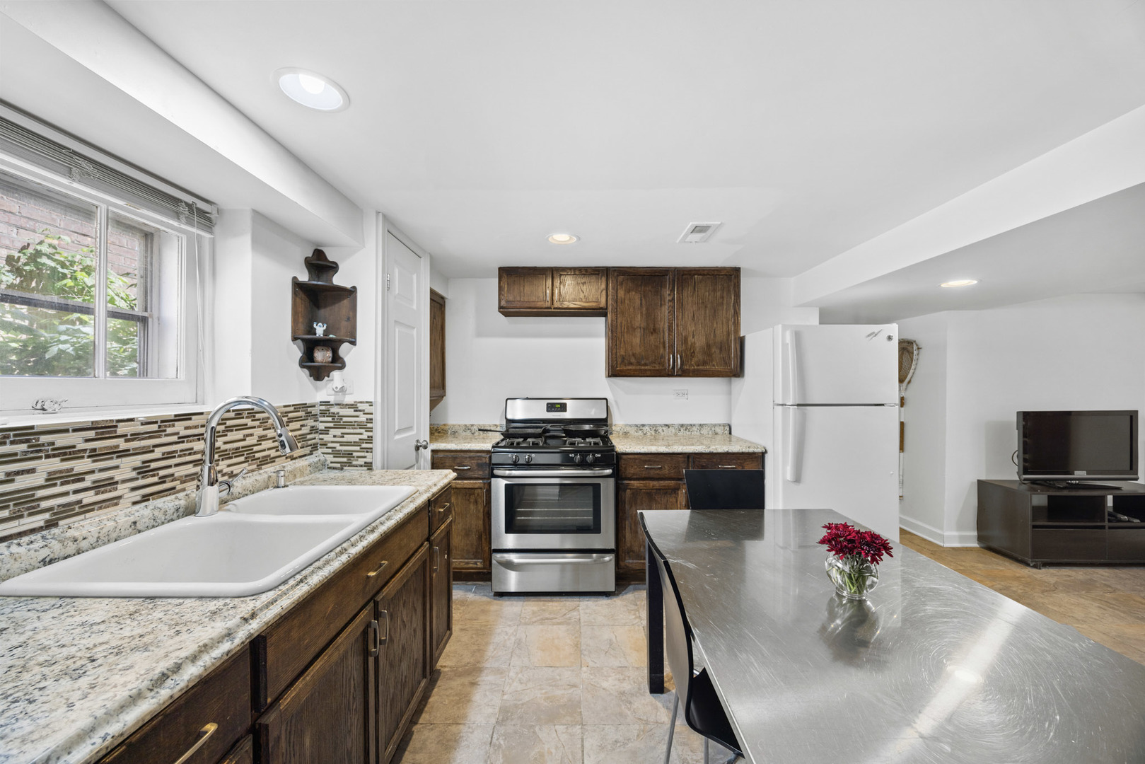 4906 West Argyle Street Chicago IL 60630