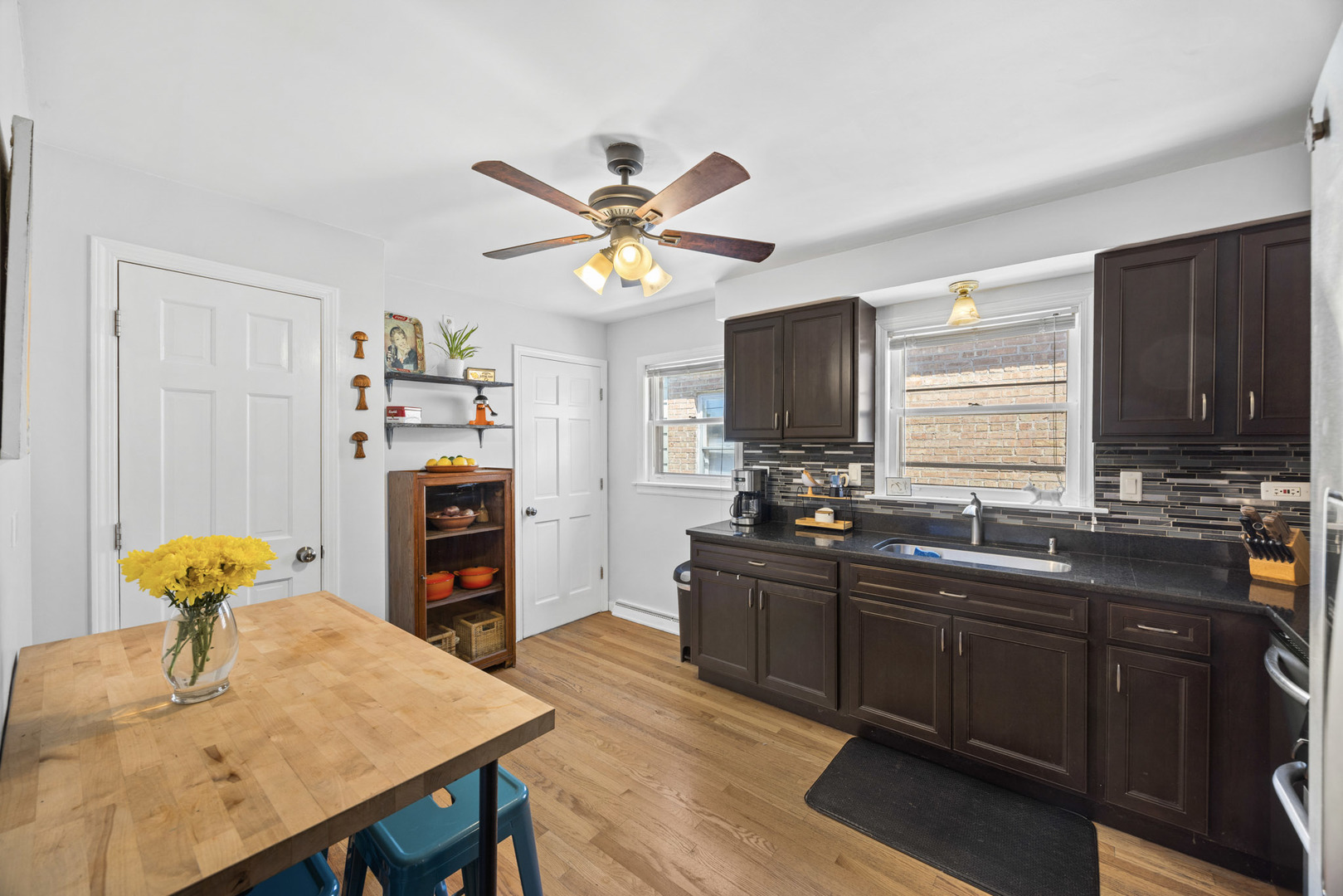 4906 West Argyle Street Chicago IL 60630
