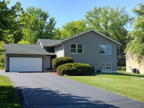 1127 Candlewick Drive NW Poplar Grove IL 61065