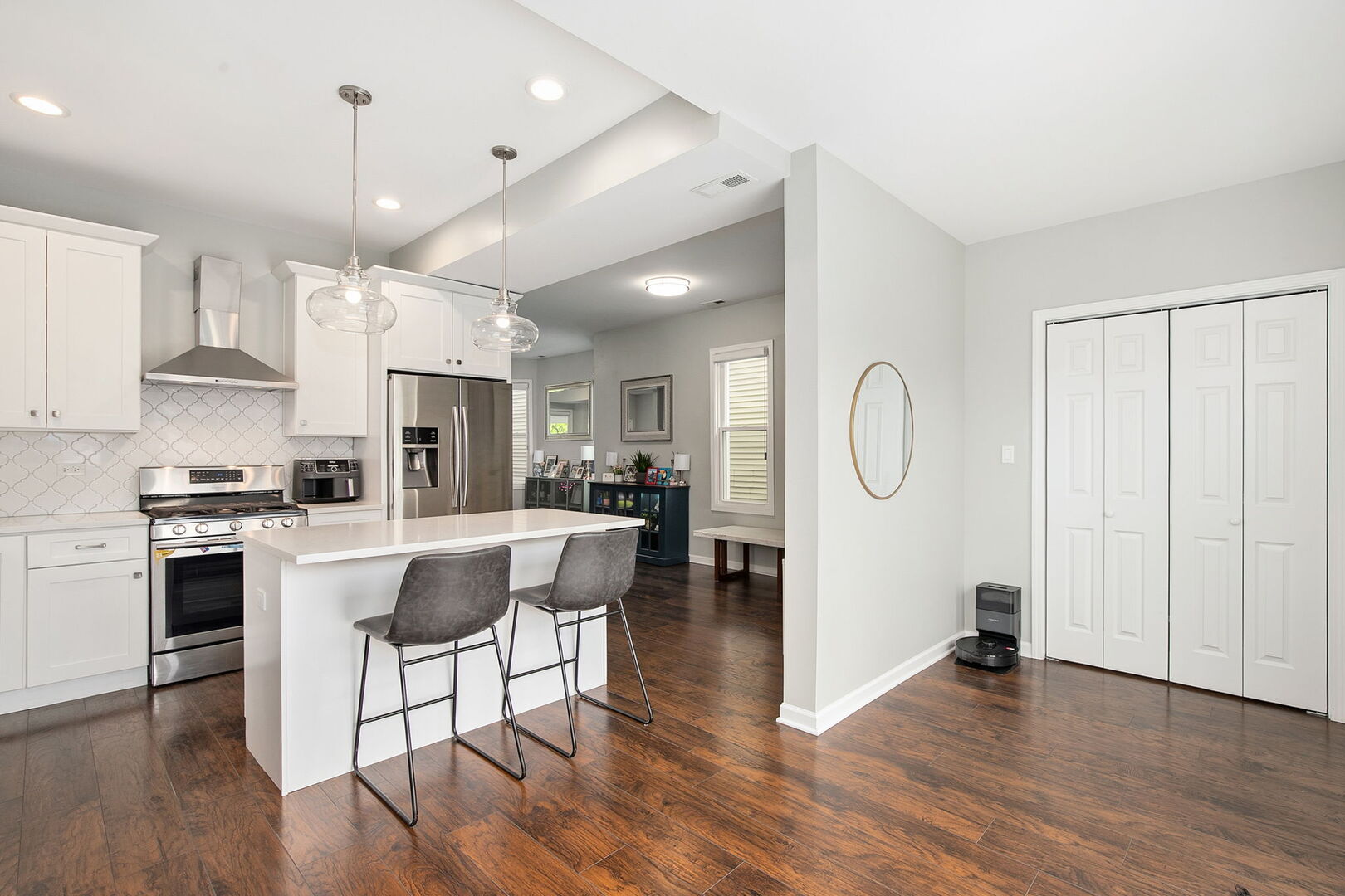 3142 North Christiana Avenue Chicago IL 60618
