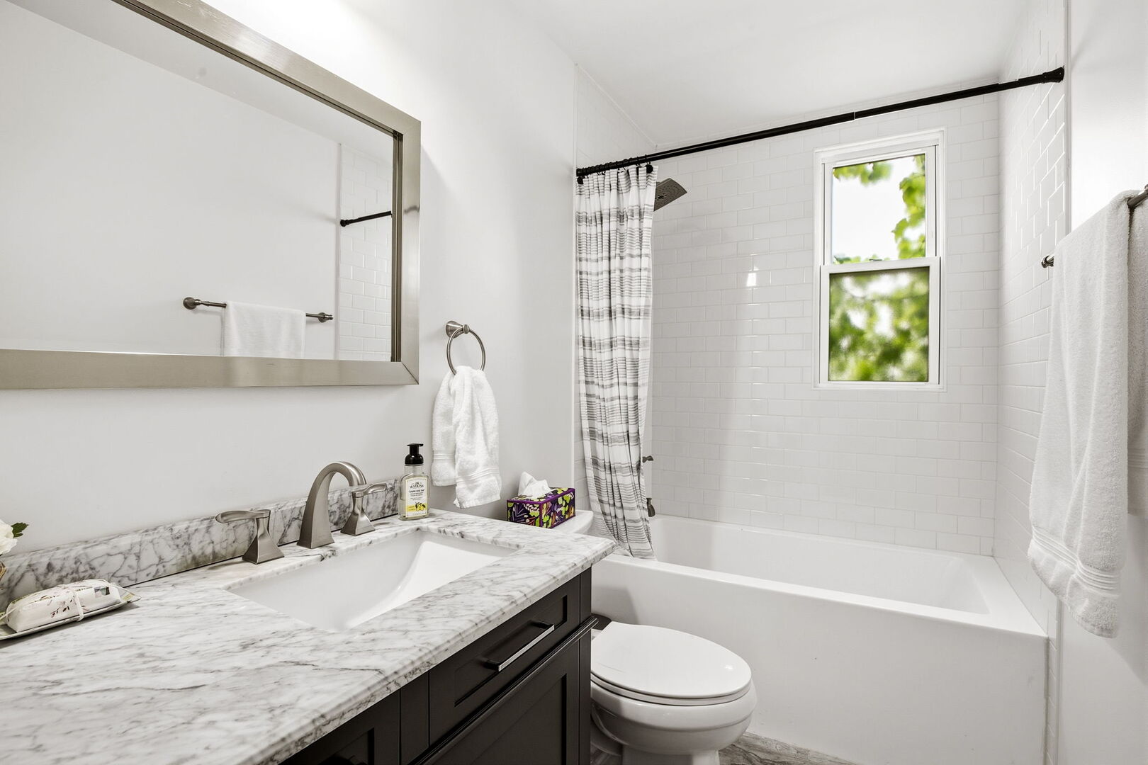 3142 North Christiana Avenue Chicago IL 60618