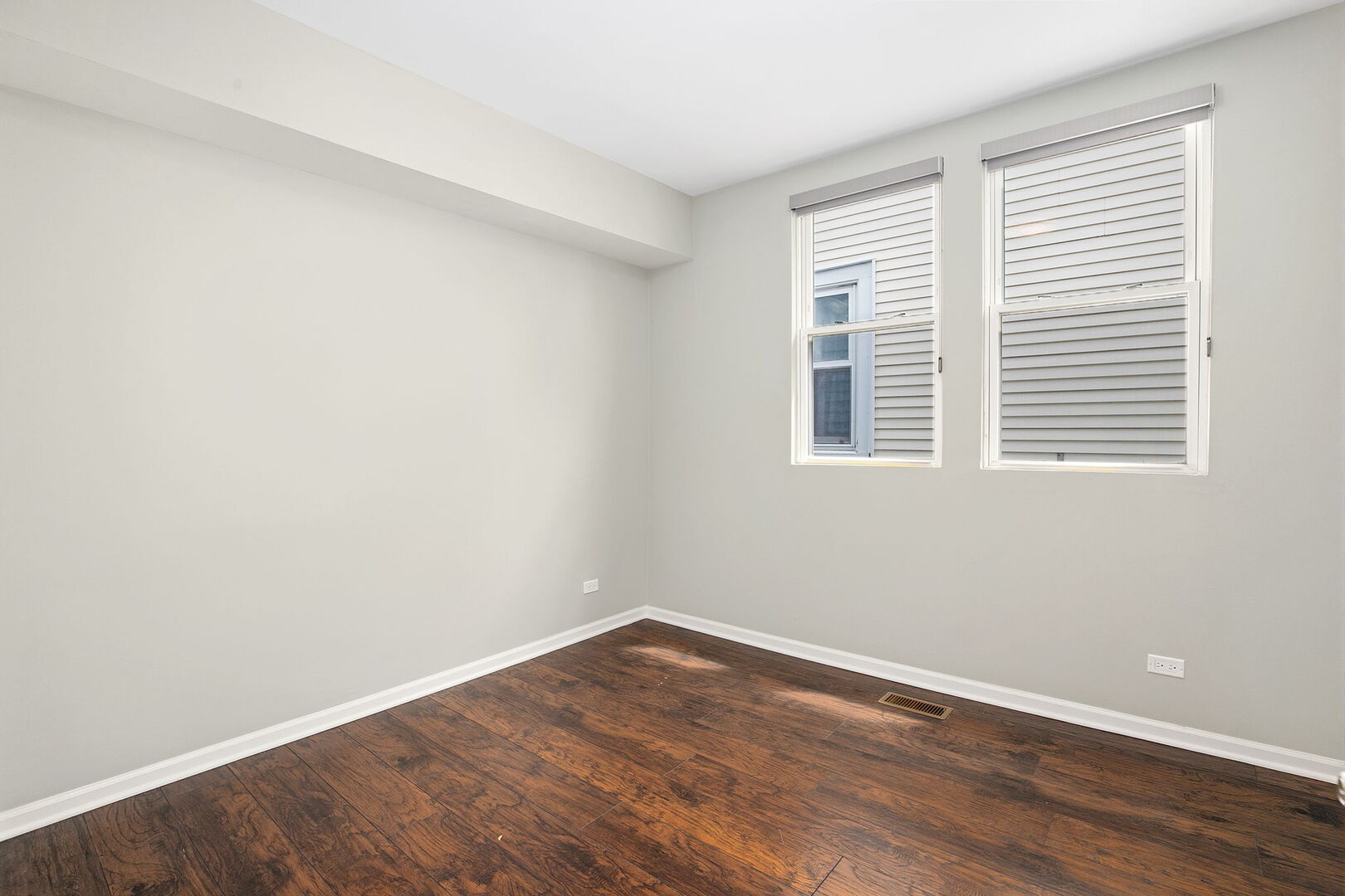 3142 North Christiana Avenue Chicago IL 60618