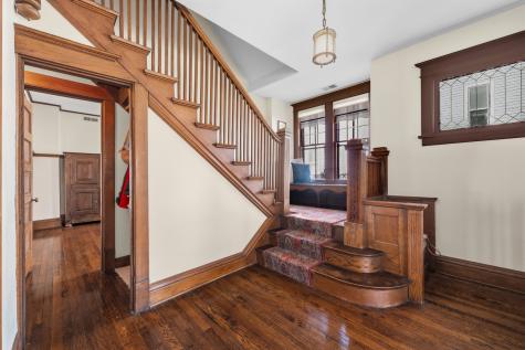323 West Maple Avenue Libertyville IL 60048