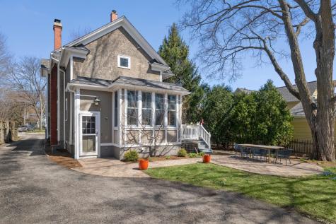 323 West Maple Avenue Libertyville IL 60048