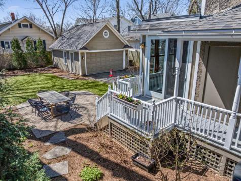 323 West Maple Avenue Libertyville IL 60048
