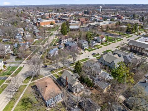 323 West Maple Avenue Libertyville IL 60048