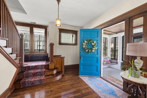 323 West Maple Avenue Libertyville IL 60048