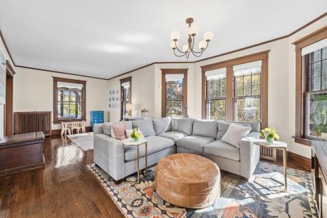 323 West Maple Avenue Libertyville IL 60048