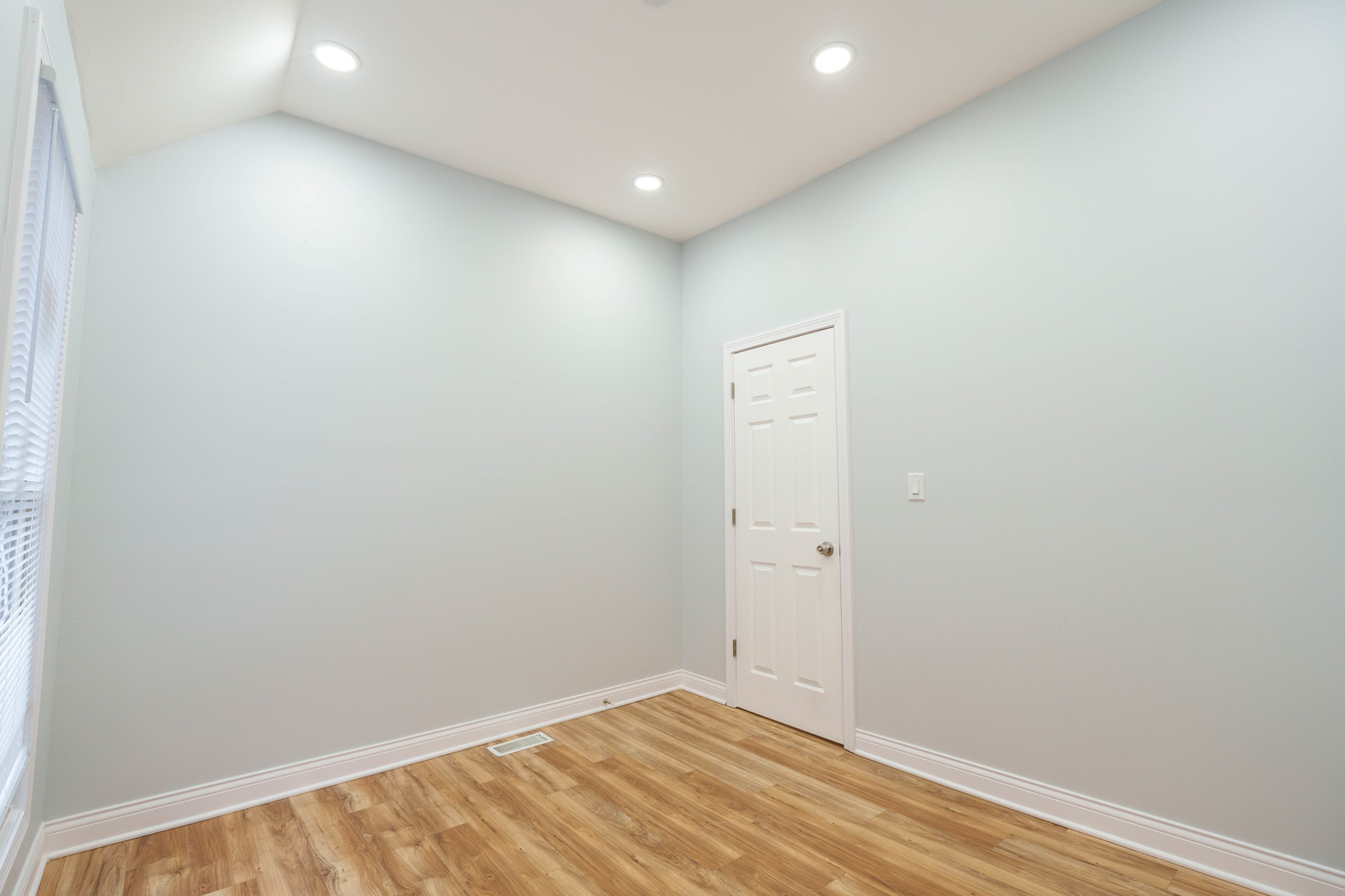 6921 South Eggleston Avenue Chicago IL 60621