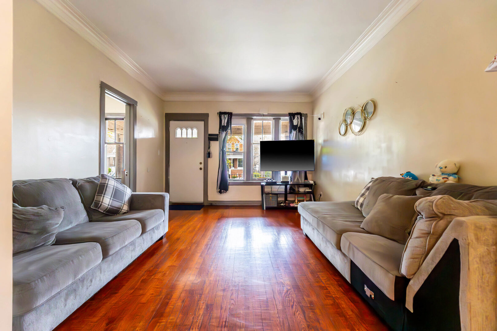 5610 South Honore Street Chicago IL 60636