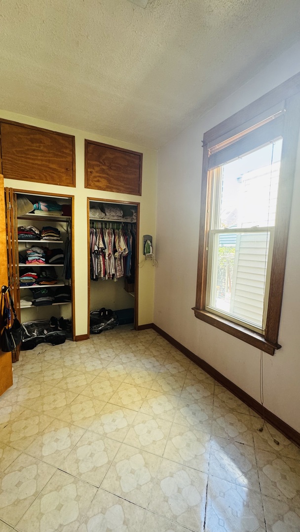 2438 South Drake Avenue Chicago IL 60623