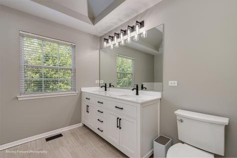 311 Greenwood Place Oswego IL 60543