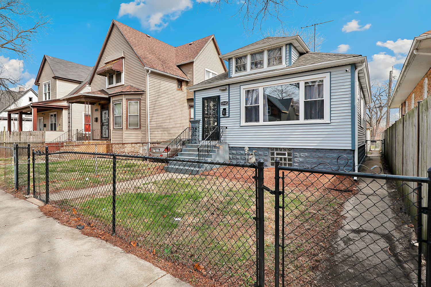 11945 South Yale Avenue Chicago IL 60628
