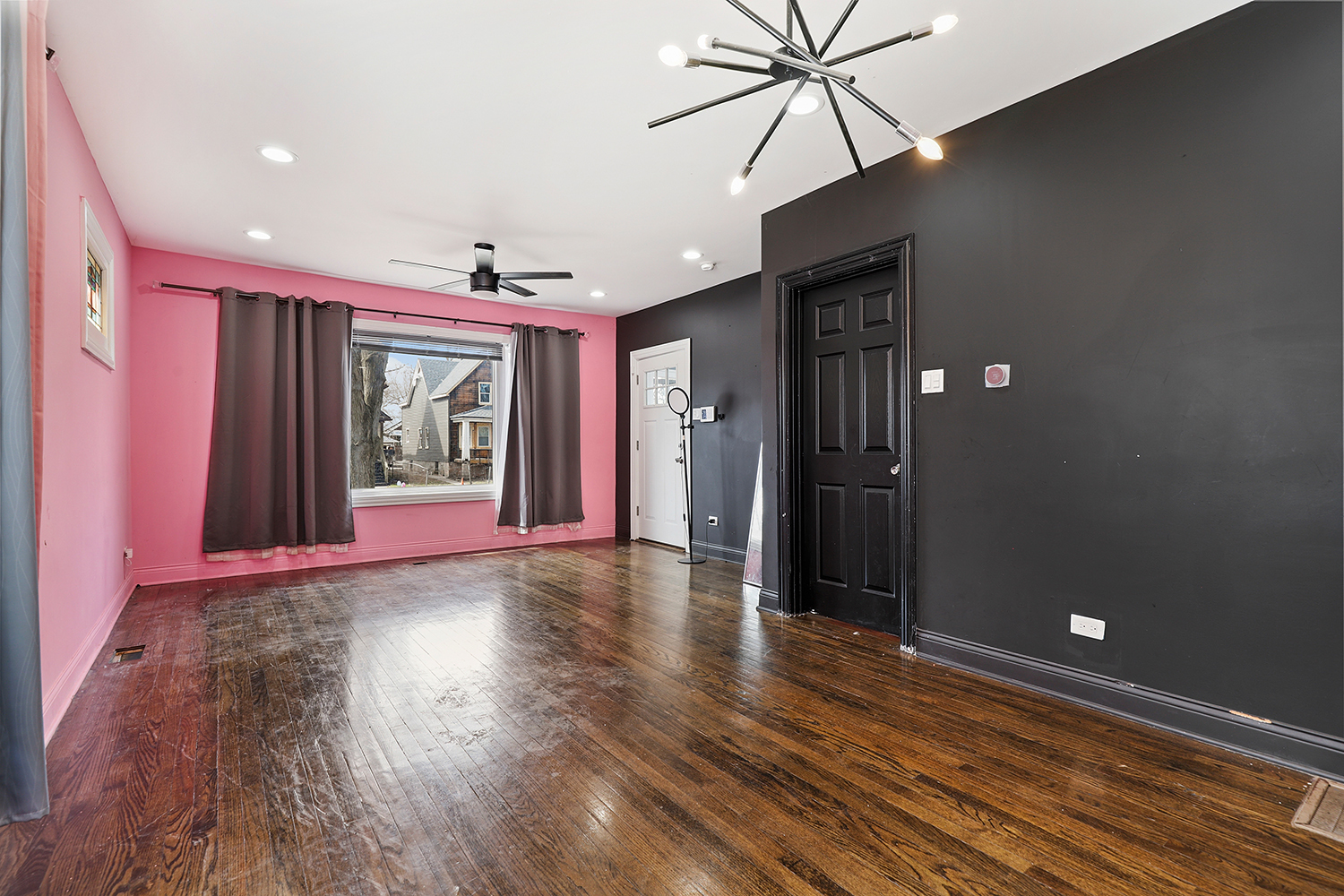 11945 South Yale Avenue Chicago IL 60628