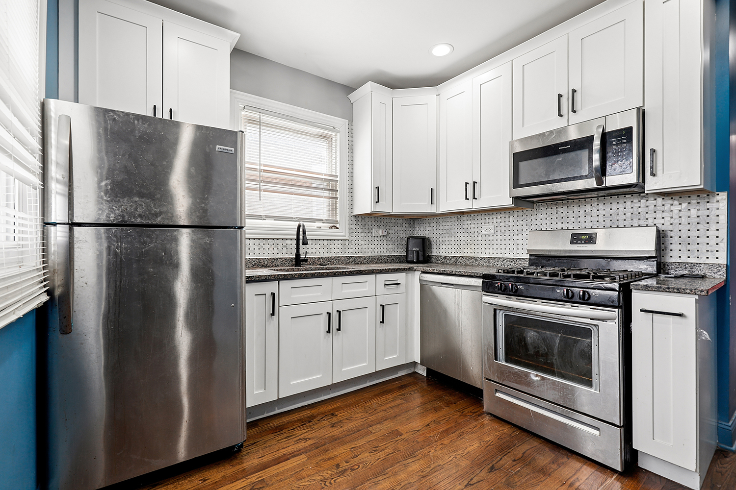 11945 South Yale Avenue Chicago IL 60628