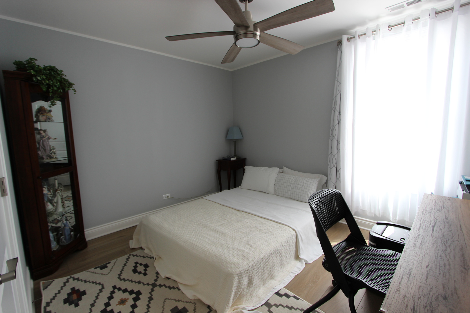 4719 West Warwick Avenue Chicago IL 60641