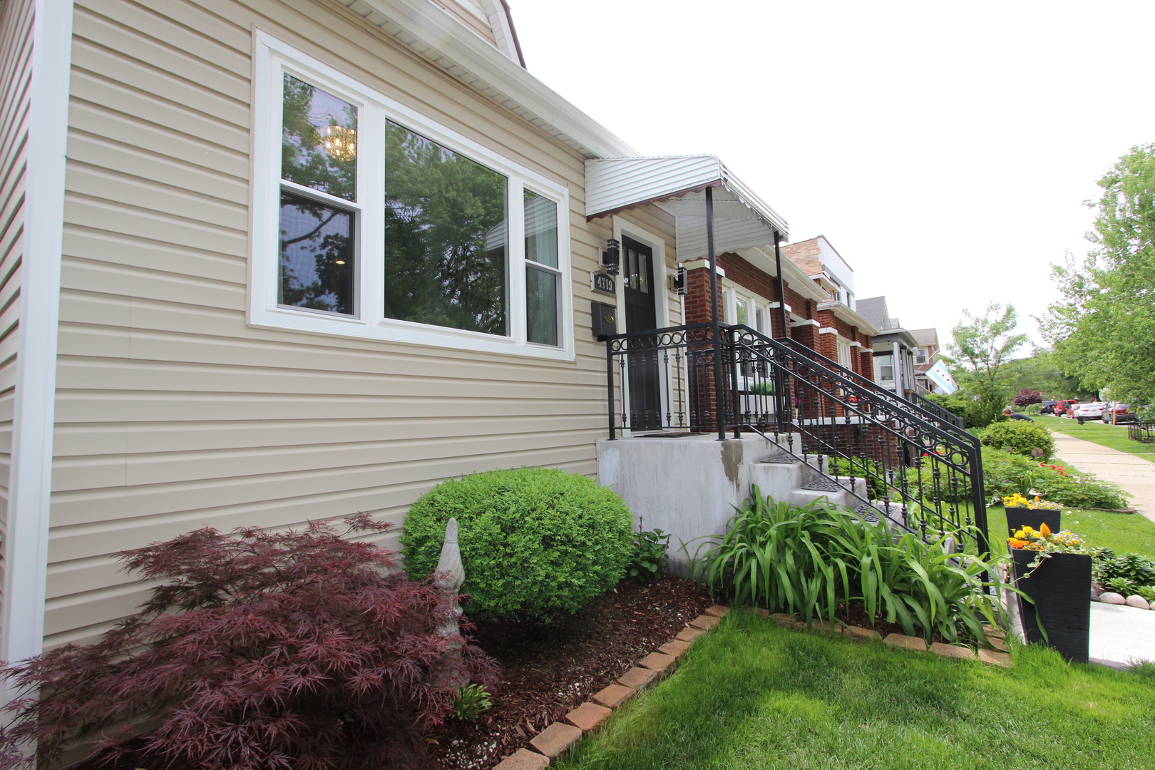 4719 West Warwick Avenue Chicago IL 60641