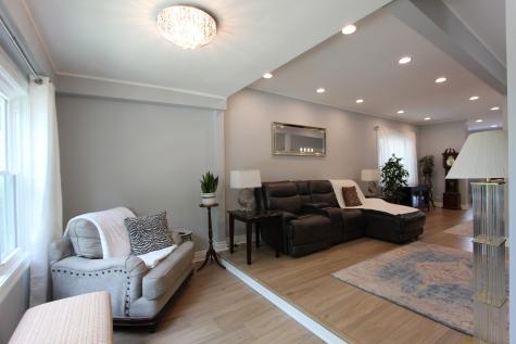 4719 West Warwick Avenue Chicago IL 60641