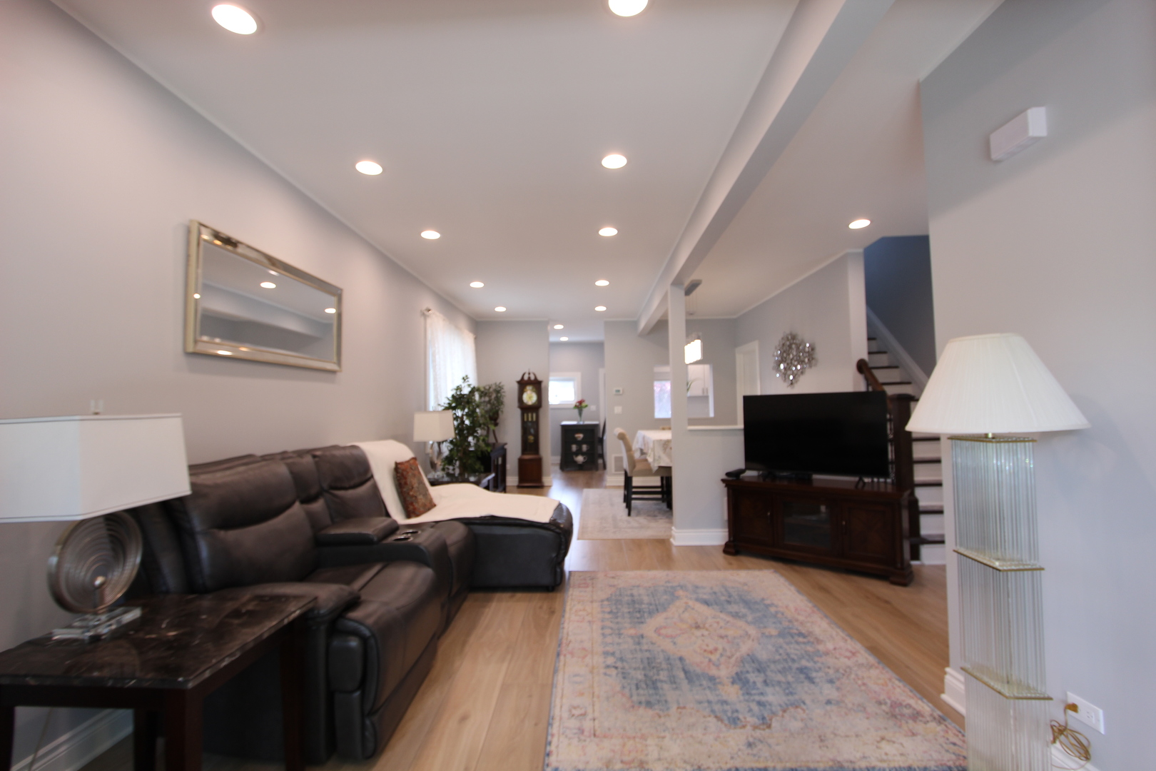4719 West Warwick Avenue Chicago IL 60641