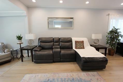 4719 West Warwick Avenue Chicago IL 60641