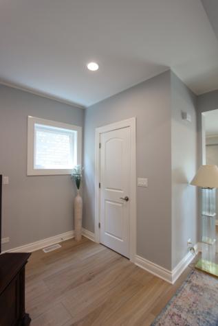 4719 West Warwick Avenue Chicago IL 60641