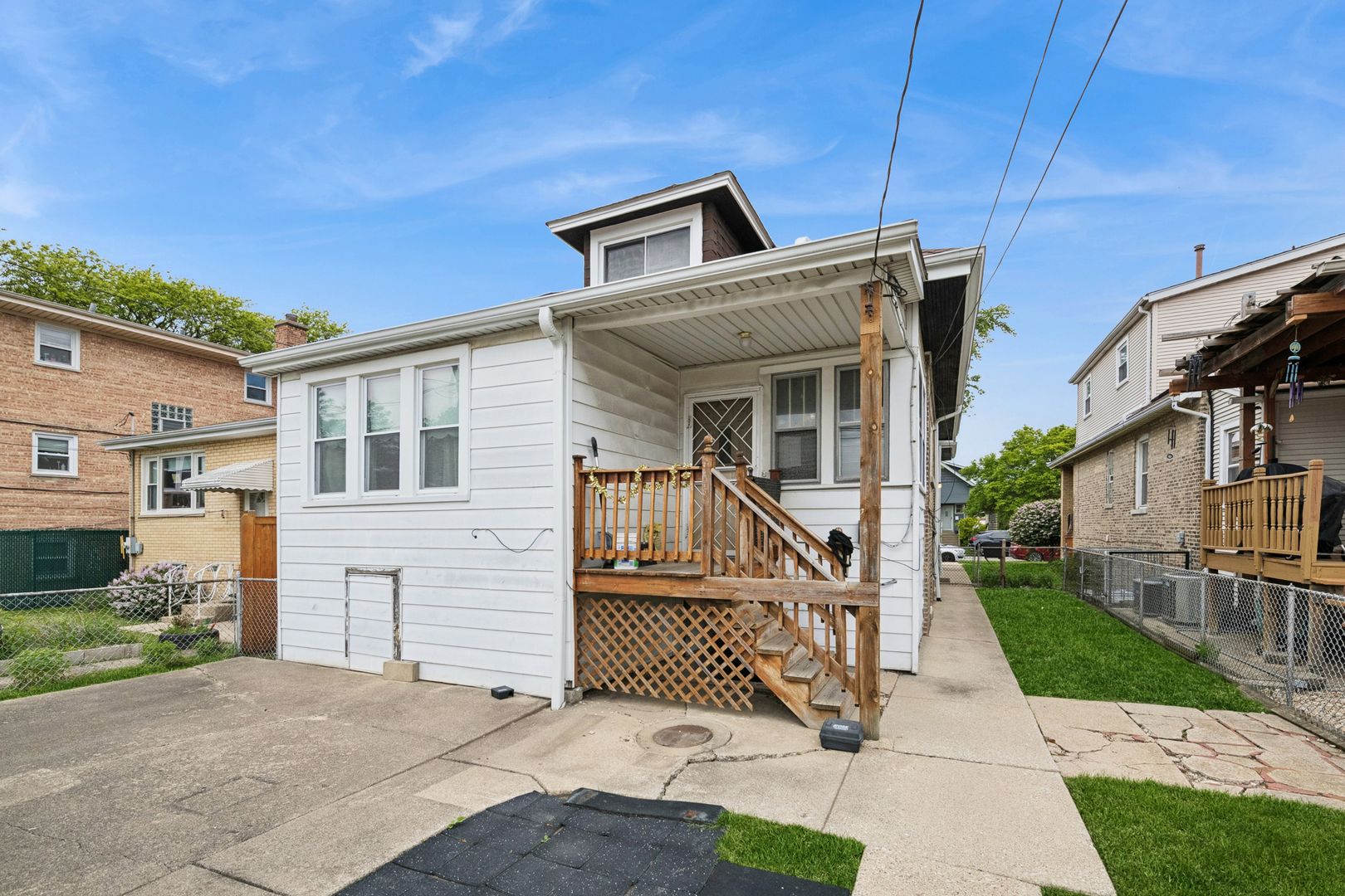 5849 West Eddy Street Chicago IL 60634