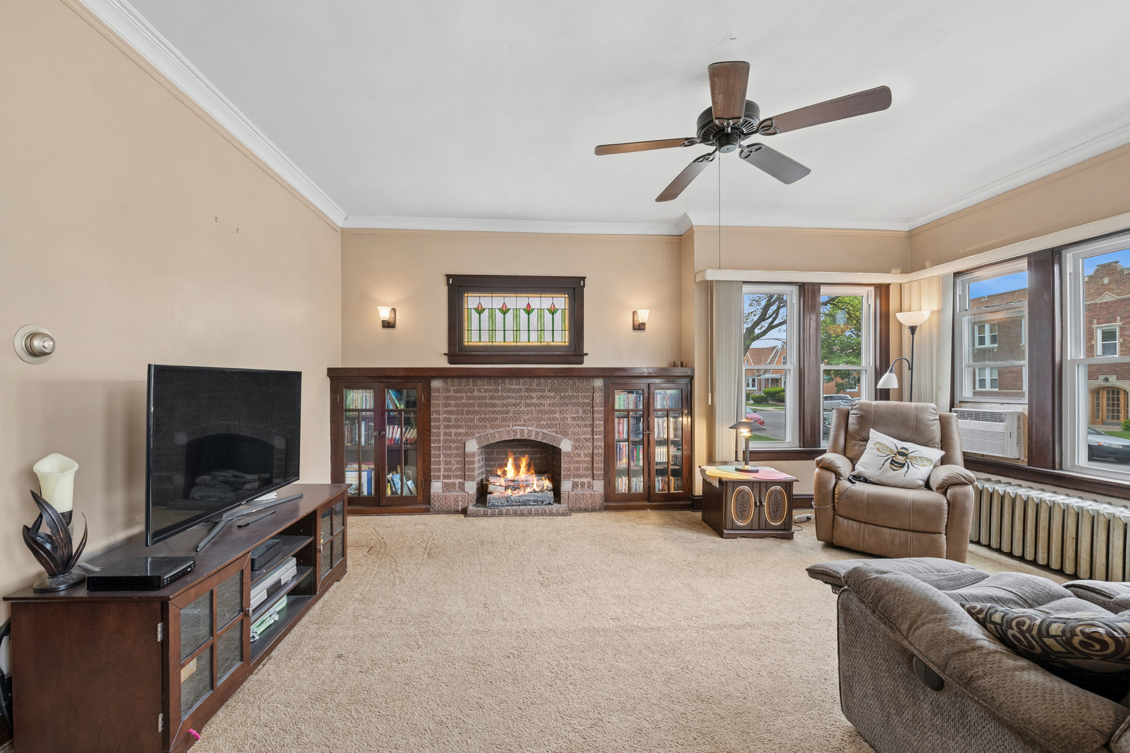 5849 West Eddy Street Chicago IL 60634
