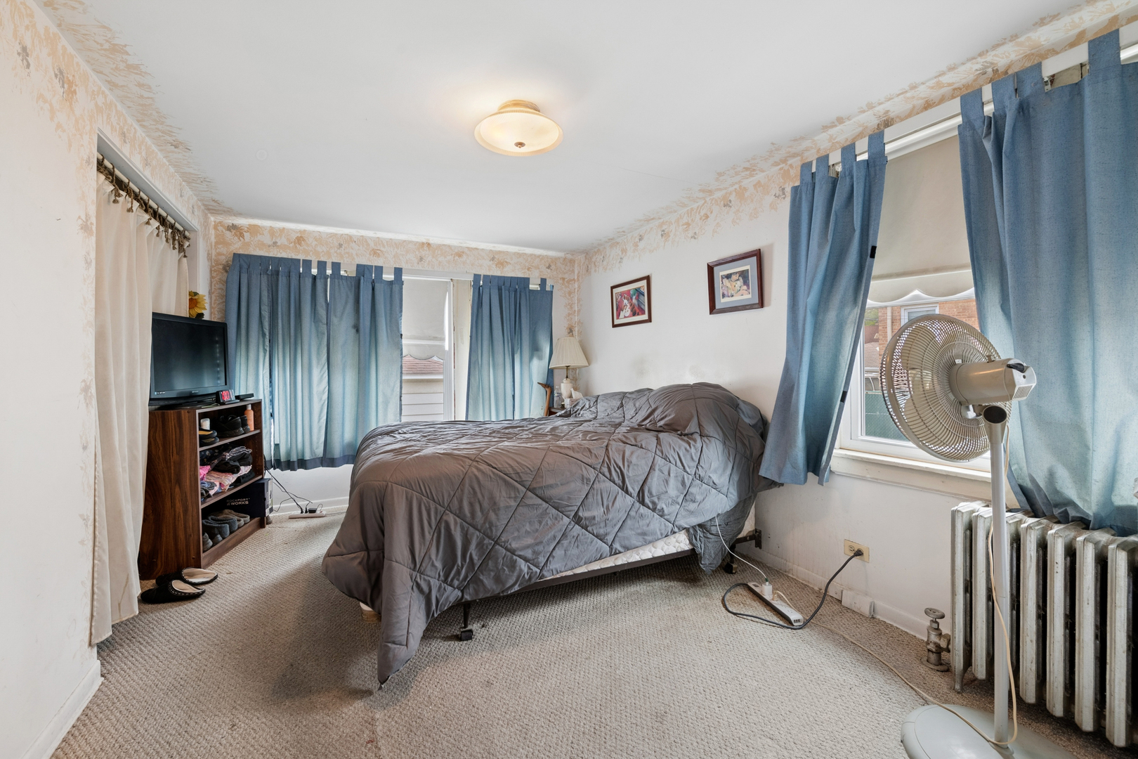 5849 West Eddy Street Chicago IL 60634