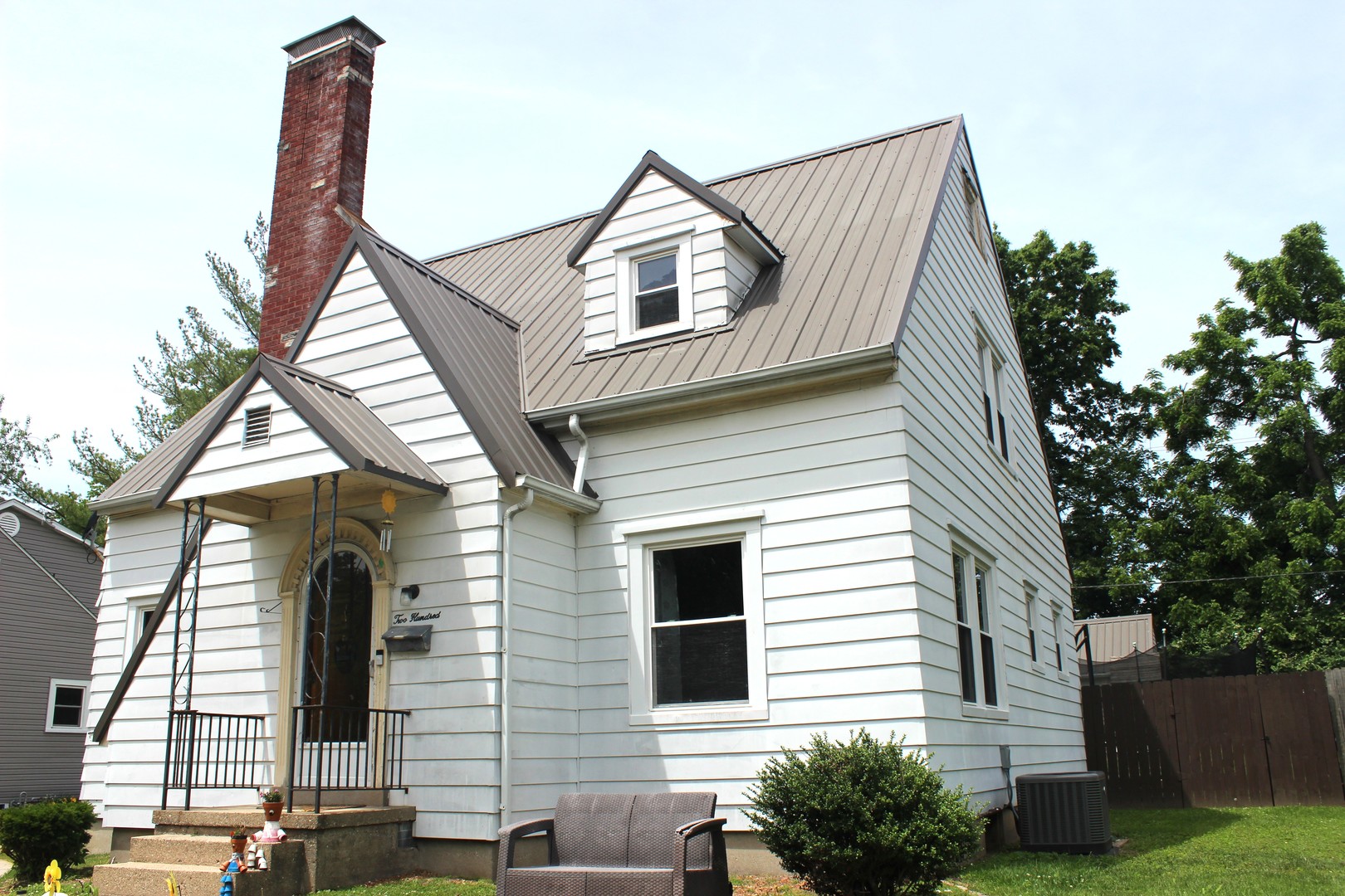 200 East Bennett Street E Salem IL 62881